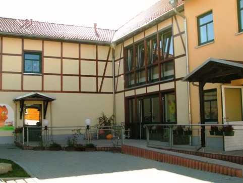 Außenansicht Kita "Bussi Bär" © Stadt Berga-Wünschendorf