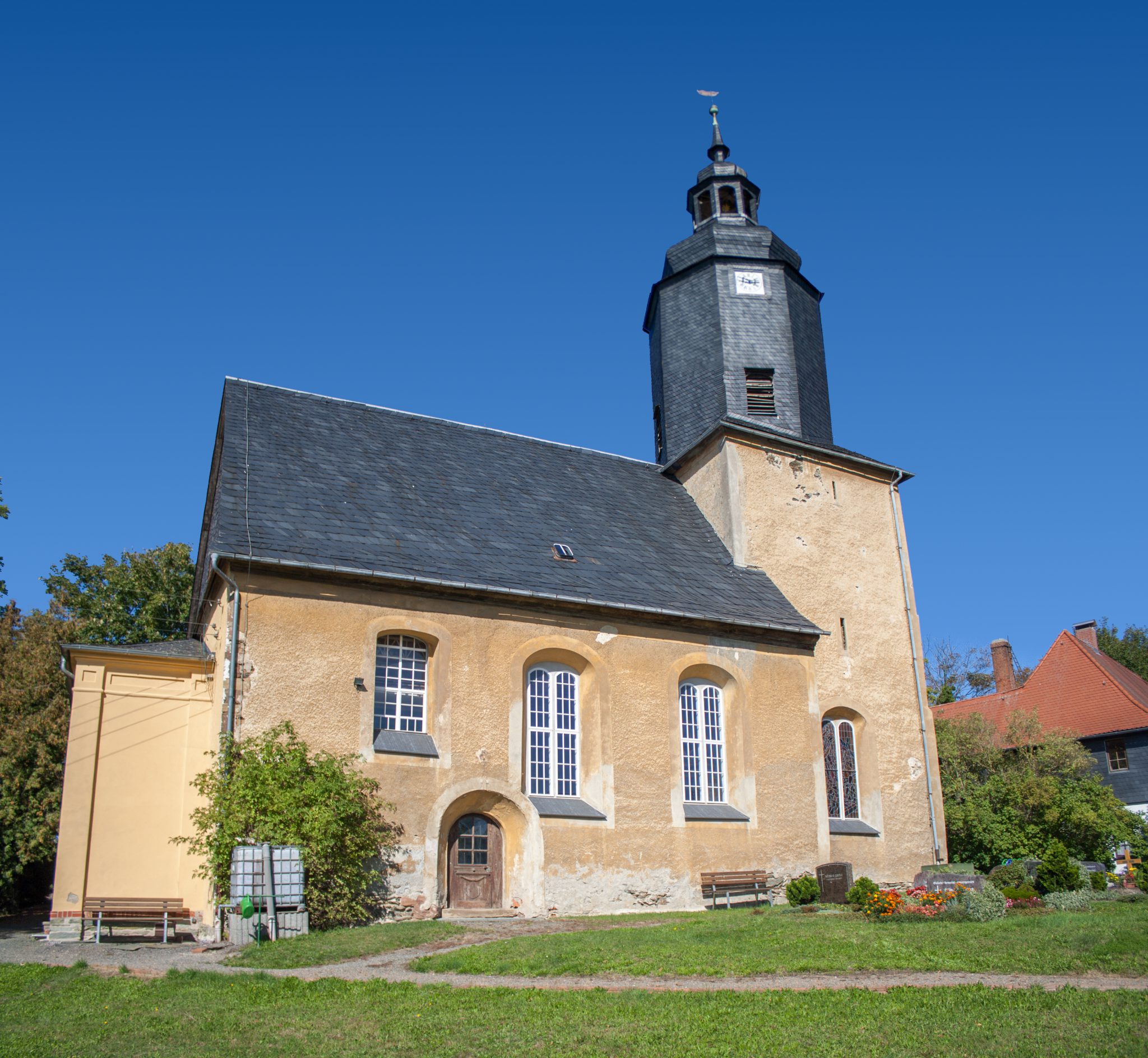 Albersdorf – Ortsansicht Tschirmaer Kirche